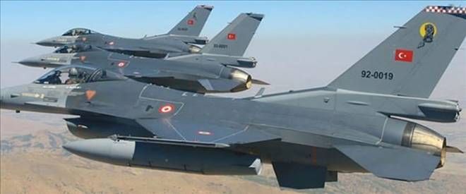 Türk jetleri PKK´ya bomba yağdırdı