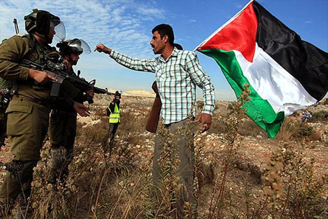 Batı Şeria´da Filistinlilere ait tarım arazileri yakıldı