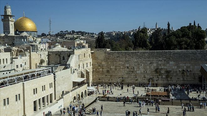 Kudüs İslami Vakıflar İdaresi Başkanı Hatib: Aksa´ya 2017´de 26 bin fanatik Yahudi baskın düzenledi