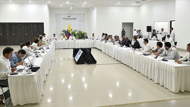 Kolombiya´da hükümet ve FARC liderleri bir araya geldi
