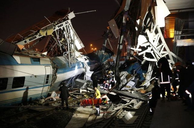 Ankara´da Yüksek Hızlı Tren kazası: 4 ölü, 43 yaralı