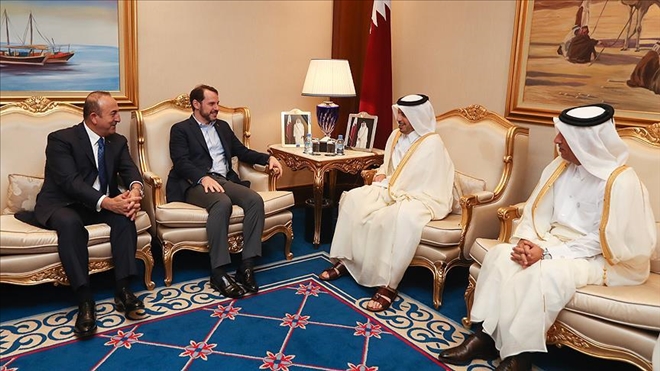 Türk ve Katarlı bakanlar Doha´da bir araya geldi