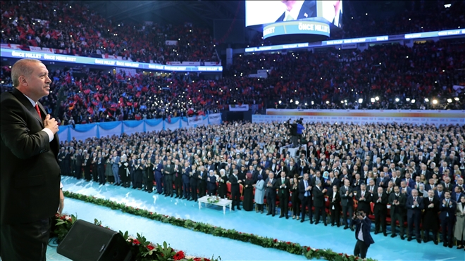 AK Parti´nin İstanbul adayları açıklandı