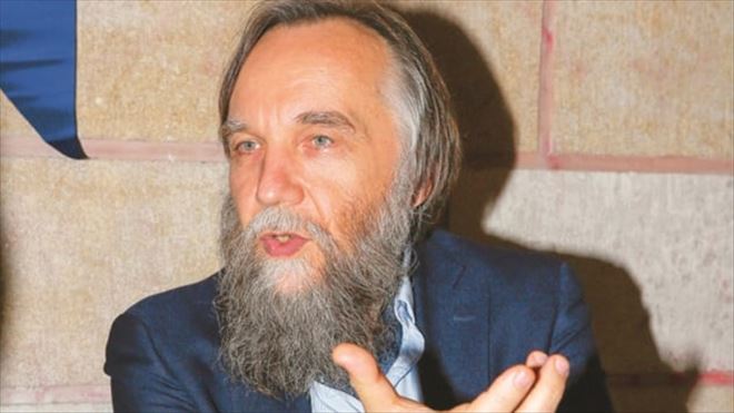 Putin´in kara kutusu Dugin: Putin de Erdoğan gibi halkını sokağa çağırırdı