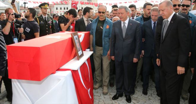 Erdoğan, PKK´nın Katlettiği Anne ile Bebeğinin Cenazesinde Konuştu: İdam Gelirse Onaylarım