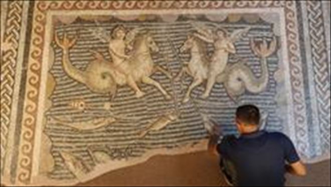Yüzlerce yıllık mozaikler 