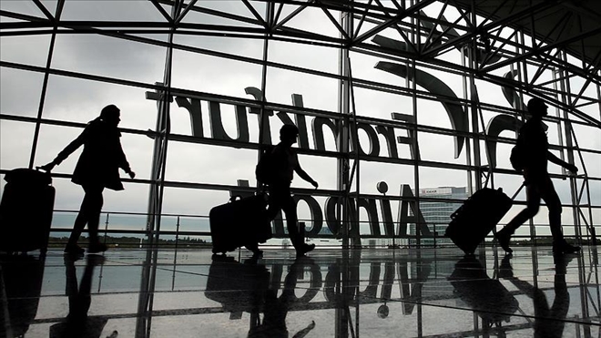 Almanya´da 6 havalimanında güvenlikçiler uyarı grevi yapacak