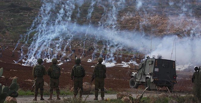 İsrail askerlerinden Kudüs Üniversitesi çevresine baskın
