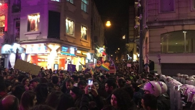 Mücahit Gültekin: İstanbul Sözleşmesi bizi illegalleştiriyor, 8 Mart´ta taşınan pankartları hukuki kılıyor