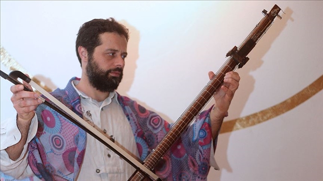 Türk müzisyen Yaybahar´ın klasik bir enstrüman olmasını istiyor
