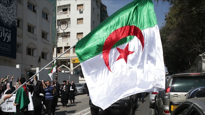 Cezayir yeni bir değişim sürecini tetikleyebilir
