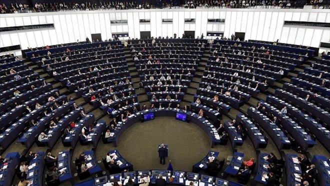Avrupa Parlamentosu´ndan Türkiye kararı.. Müzakerelerin askıya alınmasını öneren rapor kabul edildi