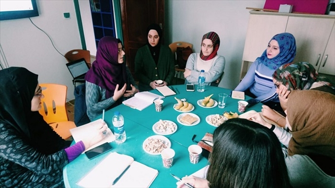 Türkiye´de İlk Müslüman Feminist Kadın Derneği: Havle Kuruldu