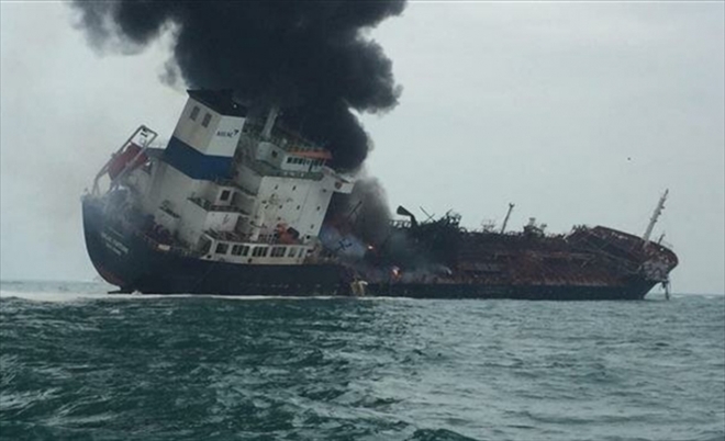 İran petrol gemisi Cidde Limanı´nda