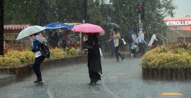 Meteorolojiden yeni yağış uyarısı: Türkiye geneline yayılacak