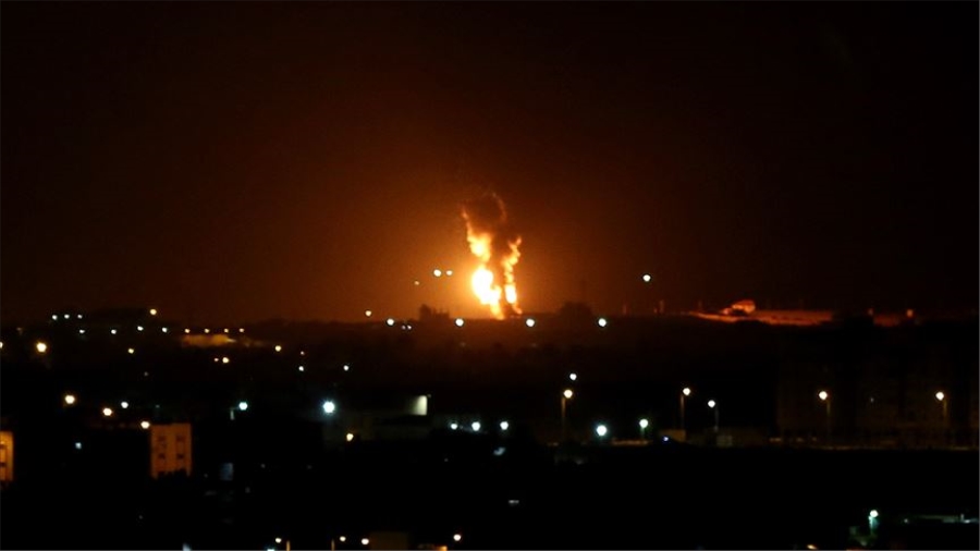İsrail Gazze’yi vuruyor..