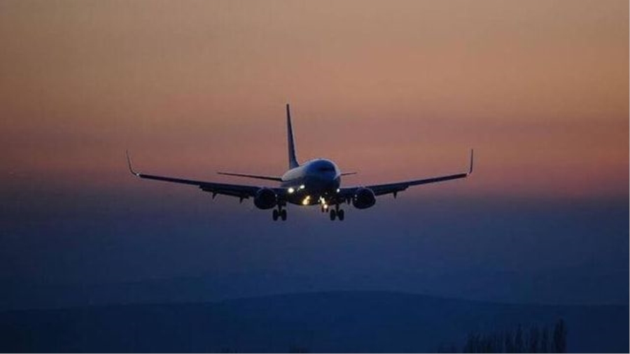 Suriye, yolcu uçağına ateş açtı! Acil iniş yaptı