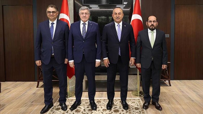 Çavuşoğlu Suriyeli muhalefet liderleriyle bir araya geldi