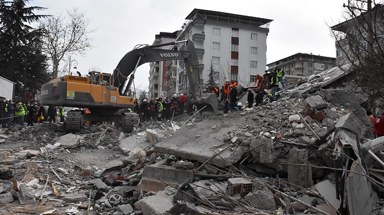 Malatya: 5,6 büyüklüğündeki depremde 2 can kaybı, 140 yaralanma