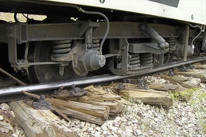 Muş´ta trene bombalı saldırı