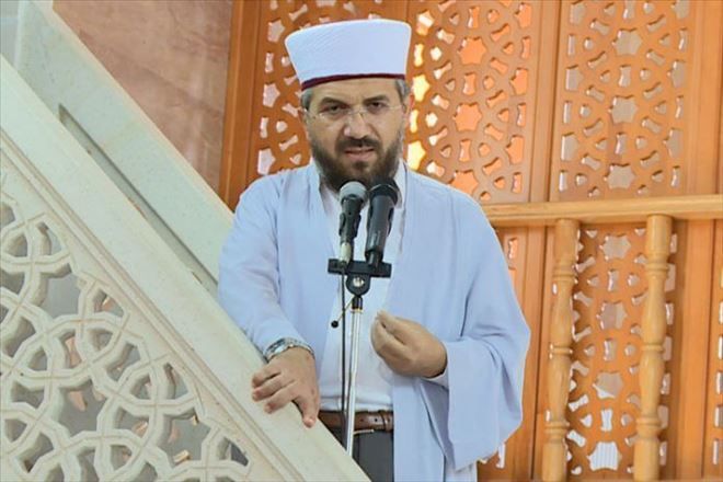 Yeni Diyanet İşleri Başkanı´nın ilk görevden aldığı isim Şenocak oldu