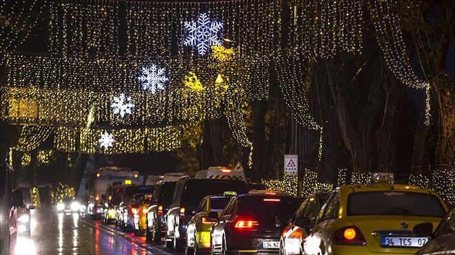 İstanbul Valisi Şahin: Yılbaşında 37 bin polis ve 4 bin jandarma görev başında