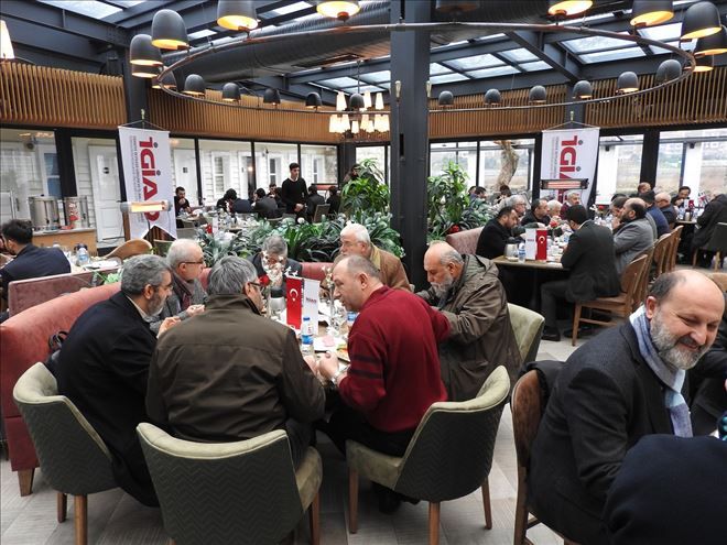 YAZI İŞLERİ MÜDÜRÜMÜZ DAVUT GÜLER´İN DE ARALARINDA BULUNDUĞU İGİAD ÜYELER GELENEKSEL HASBİHAL TOPLANTISINDA BULUŞTU