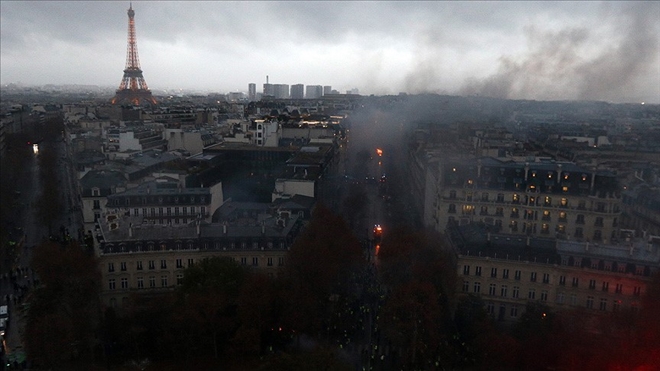 Paris´teki son gösterinin faturası ağır oldu