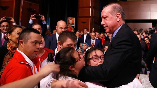 ERDOĞAN VE BAK´A ´ÖZEL´ DAVET