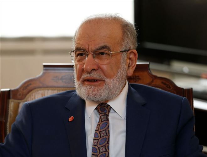 KARAMOLLAOĞLU, CUMHURBAŞKANI İLE GÖRÜŞECEK Mİ? GAZETECİNİN SORUSUNA CEVAP VERDİ