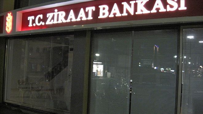 YUNANİSTAN´DA ZİRAAT BANKASI ŞUBESİNE SALDIRI