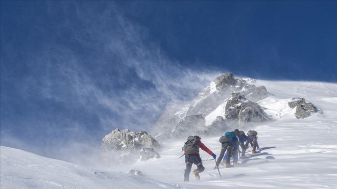 Meteorolojiden 4 il için kuvvetli rüzgar ve fırtına uyarısı