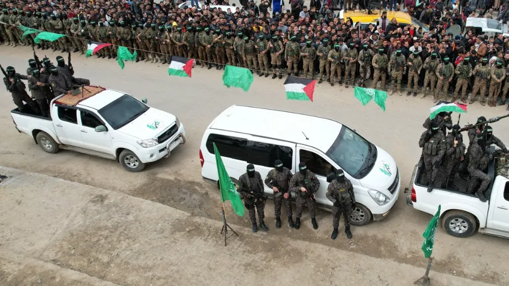 Arabulucuların taahhüdü krizi çözdü: Hamas esir takasına devam edecek