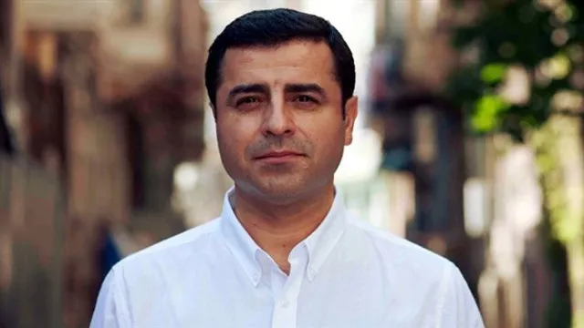 Demirtaş: Barışın yanında olalım